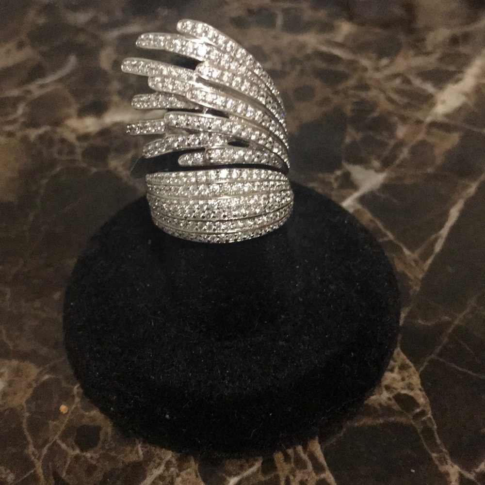 Beautiful silver ring